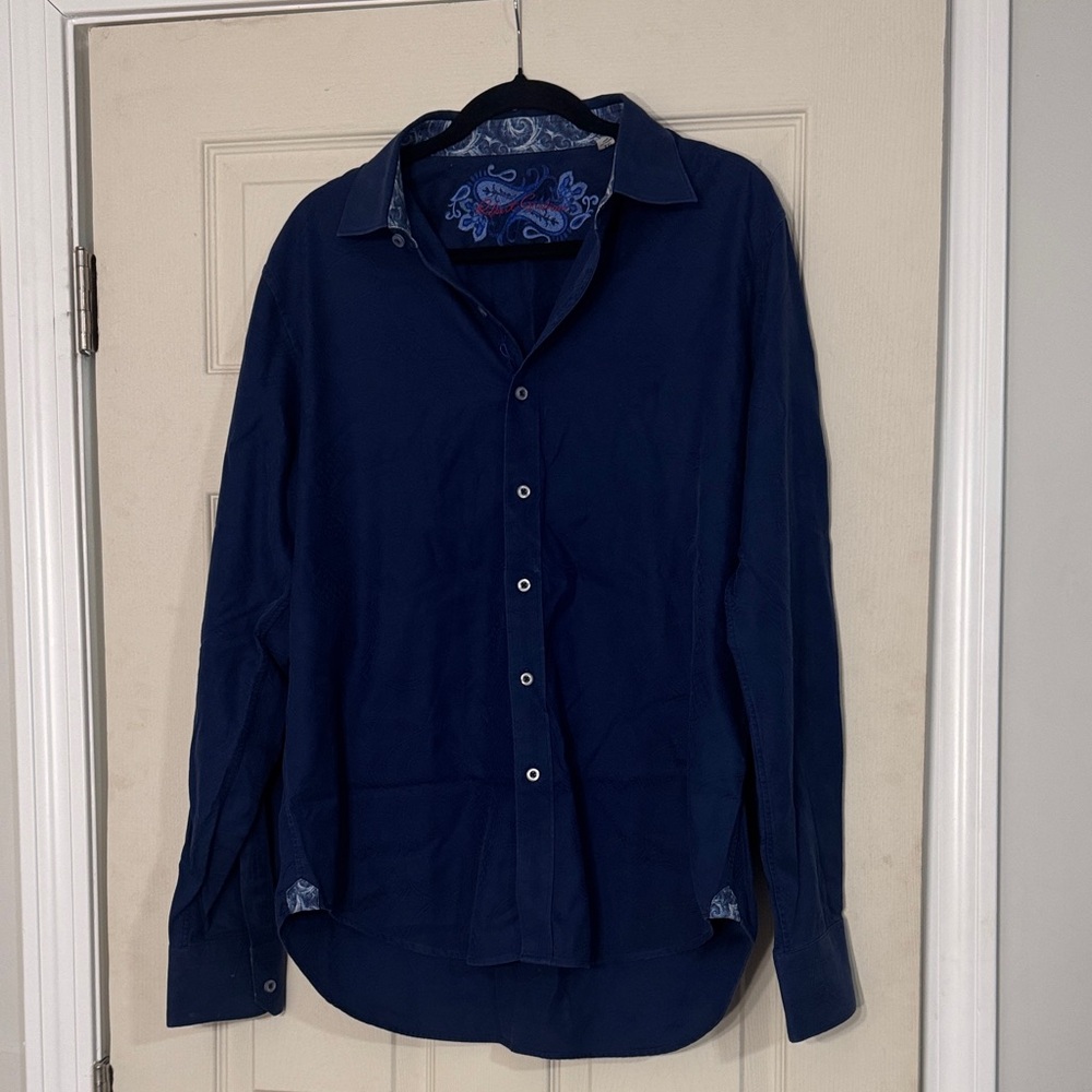 Robert Graham Embroidered Design